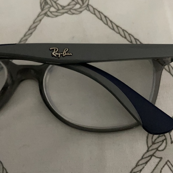 Rayaban - Picture 2 of 3